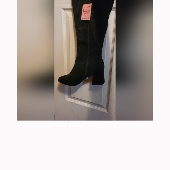 NWT wide calf suede boots - Picture 8 of 8